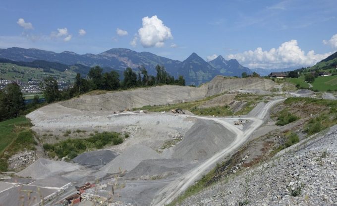 Bauschutt gelagert auf der Deponie