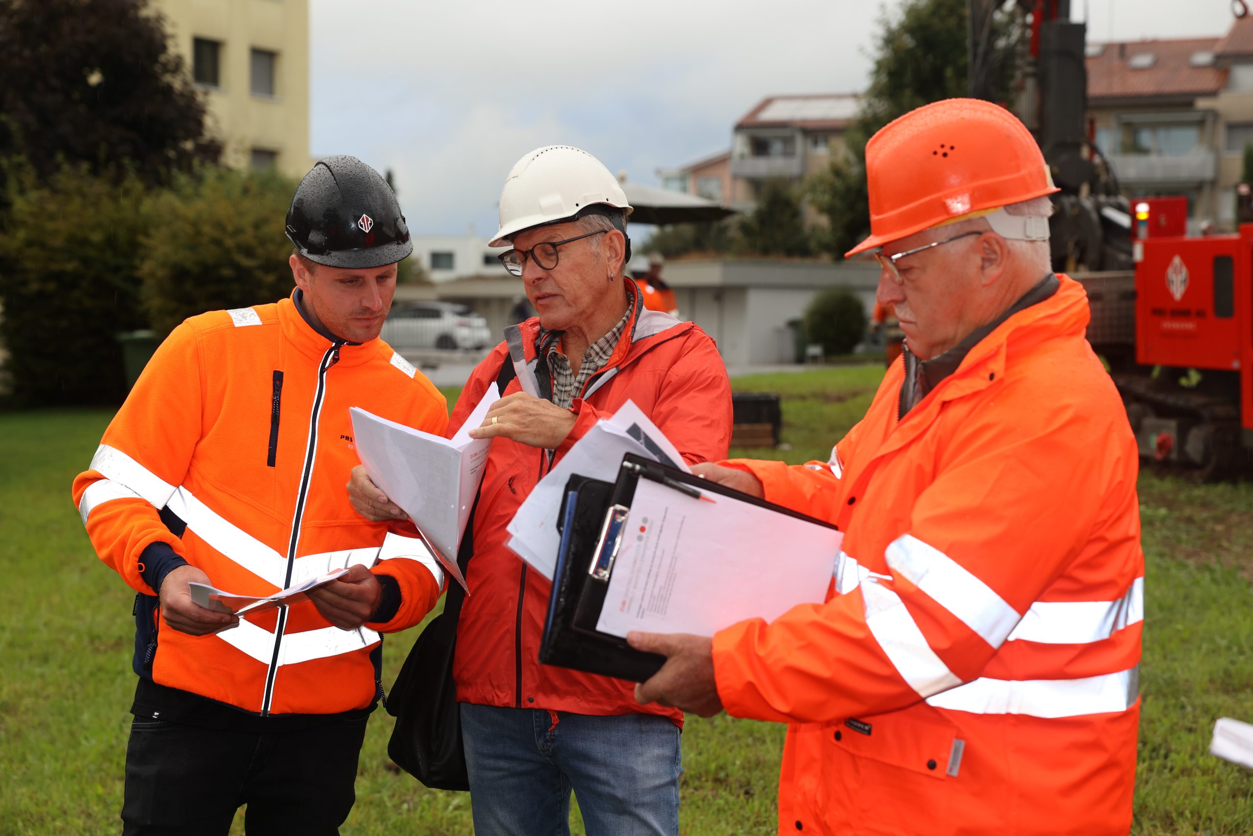 Baustellenkontrolleure des Zentralschweizer Umwelt-Baustelleninspektorats ZUBI.